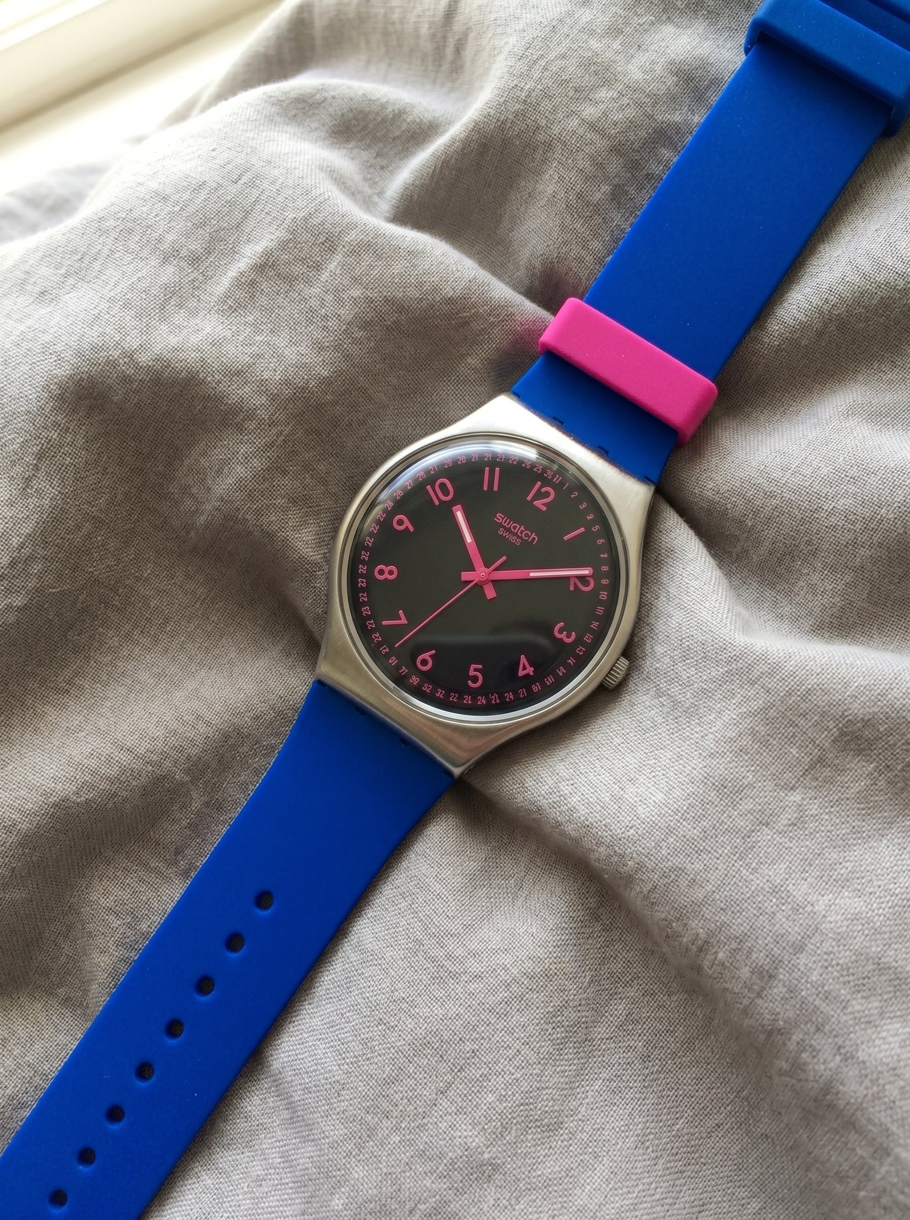 swatch blue gold rose