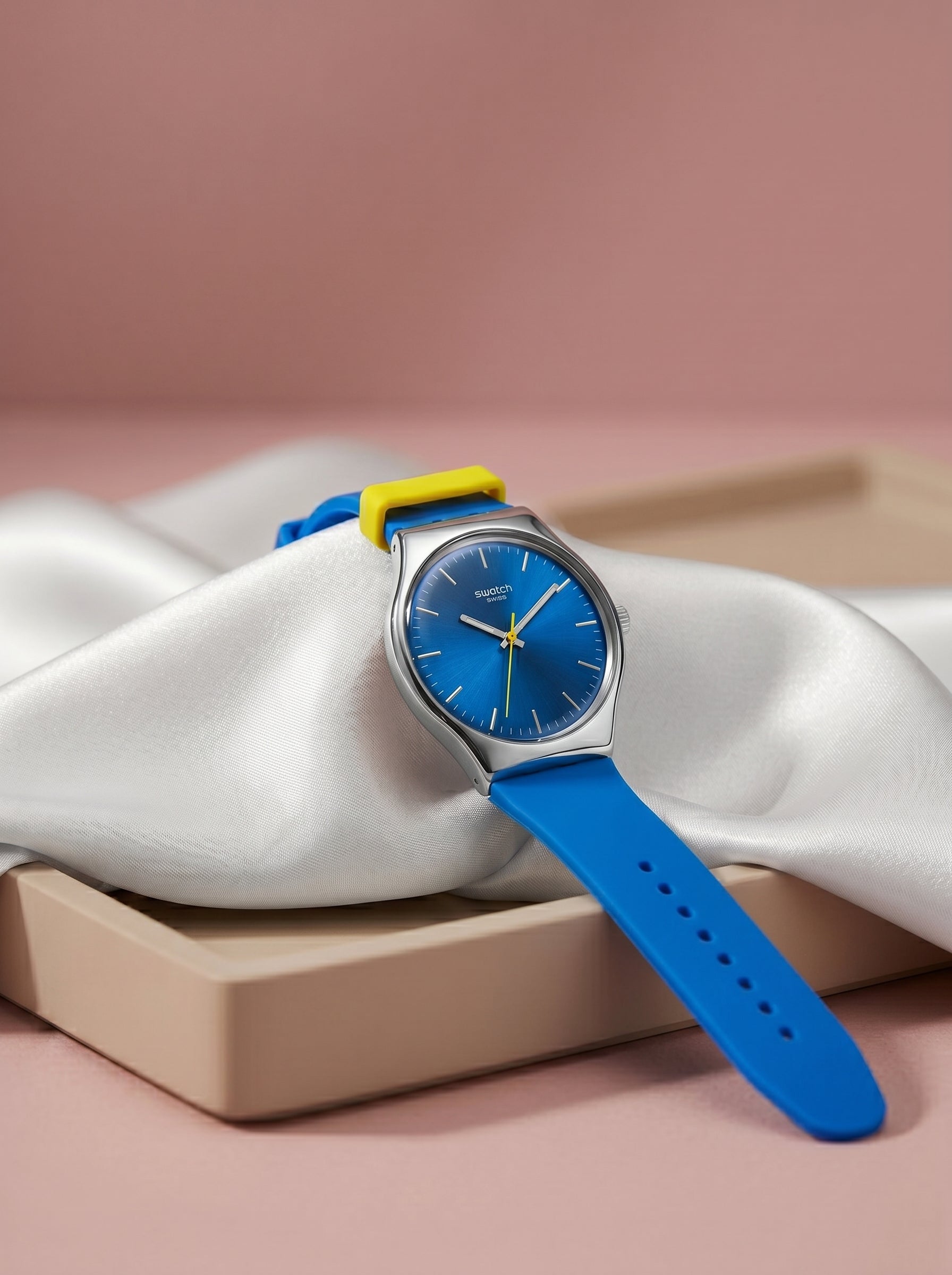 Swatch Blue Energy – Montre Bleu Électrique Sport Chic