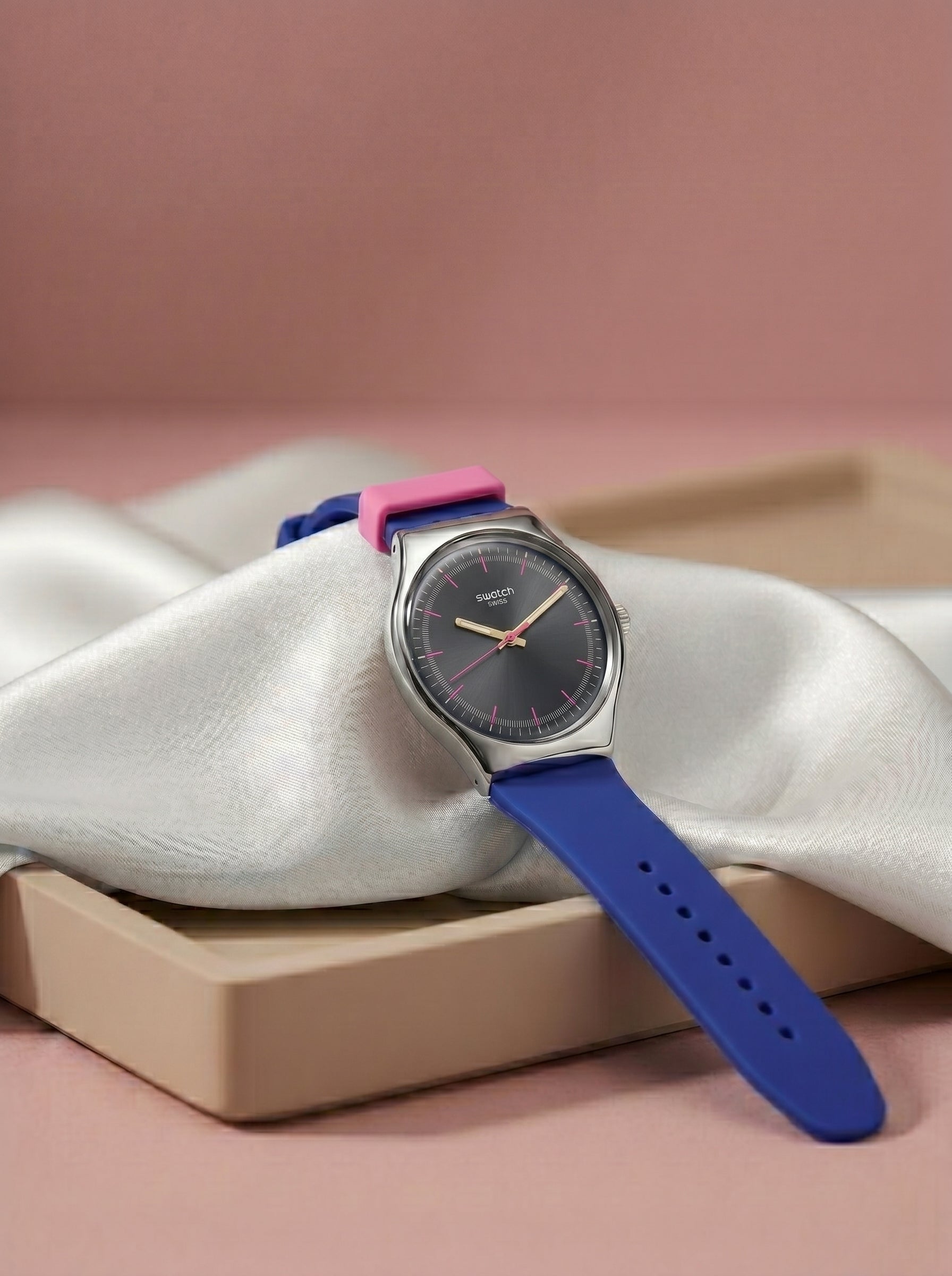 Swatch Blue Pink Energy – Montre Bleu Rose Sport Chic